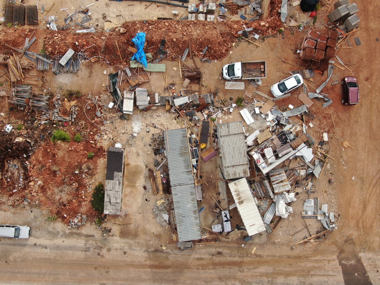 Antalya'da 4 işçinin öldüğü hortum faciasında müteahhit ile şantiye şefi tutuklandı