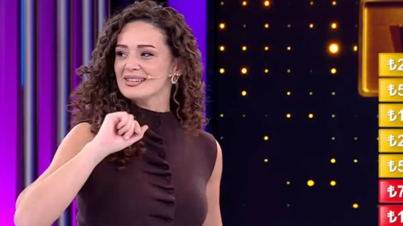 Arka Sıradakiler’in Sanemi’ydi! Ünlü oyuncu Var Mısın Yok Musun’da milyonluk teklifi kaçırdı, pişmanlığı yüzünden okundu 