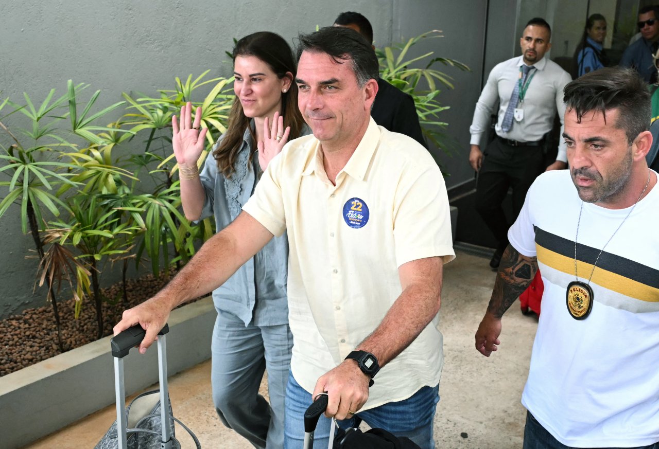 Babasının izinden gitti! Seçimi kaybeden Bolsonaro ABD'ye kaçtı