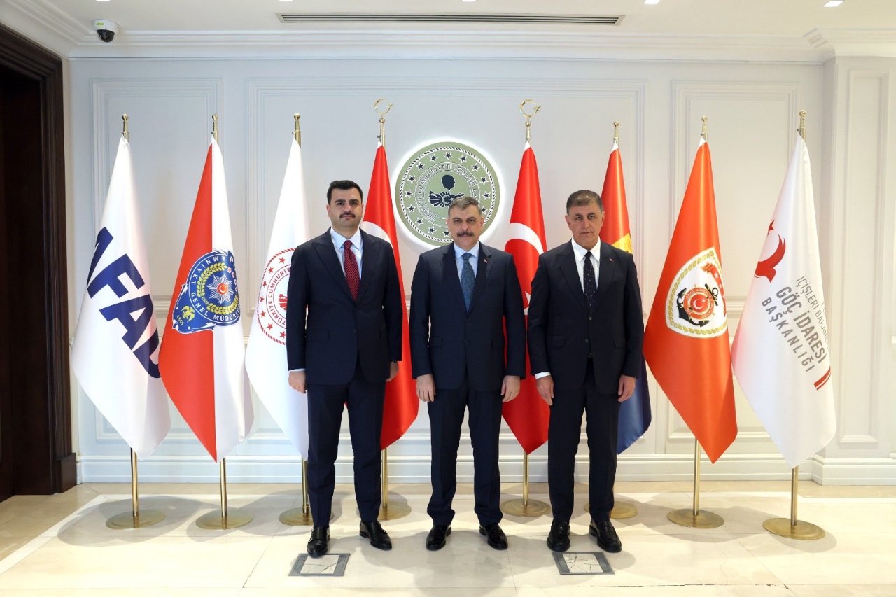Bakan Çiftçi, Cemil Tugay ile Eyyüp Kadir İnanı kabul etti