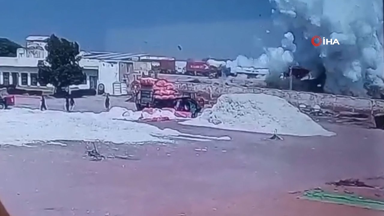 LPG taşıyan tanker feci şekilde patladı! 2 kişinin hayatını kaybettiği patlama kamerada