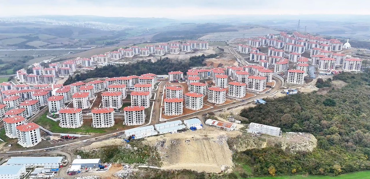 TOKİ'ye İBB engeli! Arnavutköy'de 3 bin 932 konutun teslimi İSKİ'ye takıldı