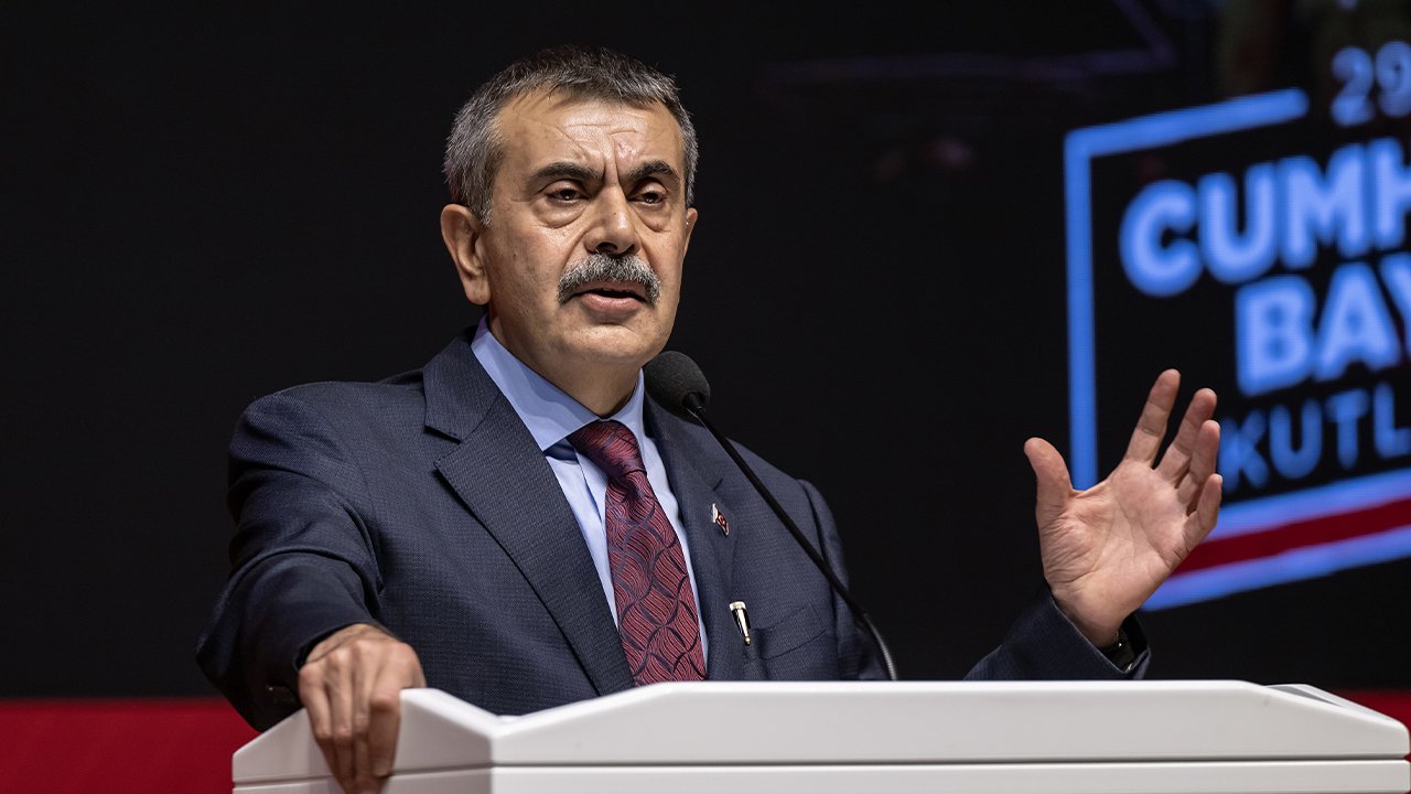 EBA artık  öğrenciye özel! Bakan Tekin uyardı: Kendi ürünlerini pazarlamak için karalıyorlar