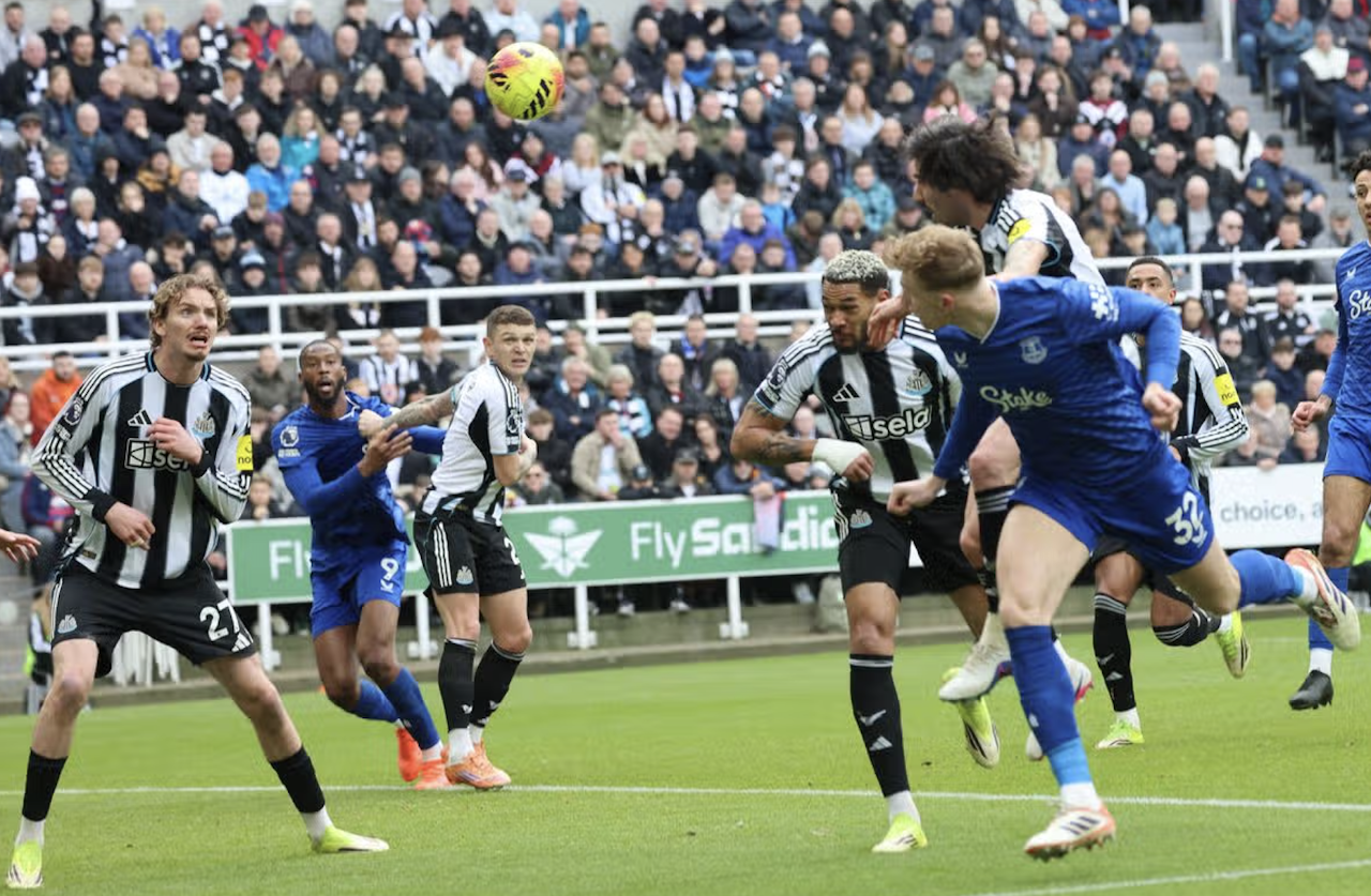 Everton - Newcastle maçı hangi kanalda, saat kaçta canlı yayınlanacak?