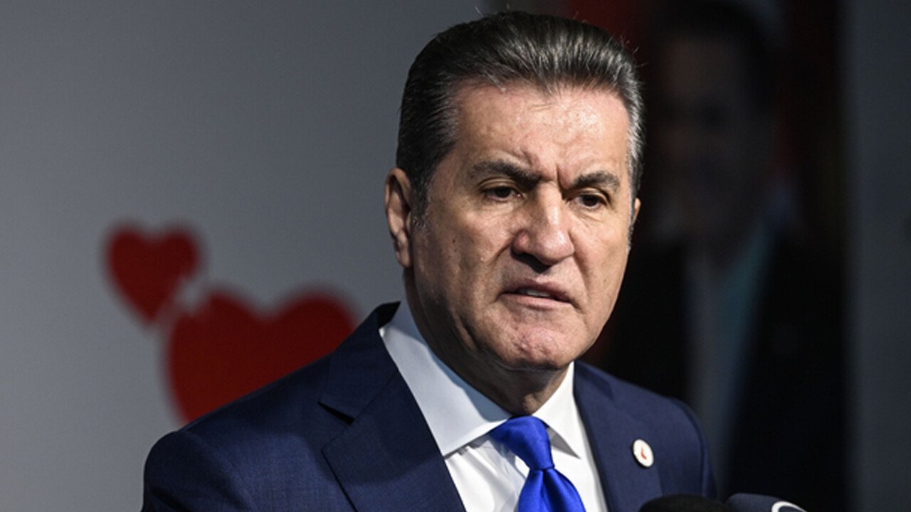 Özgür Özel'den partiden ayrılan Mustafa Sarıgül savunması: Ağlayarak inkar etti