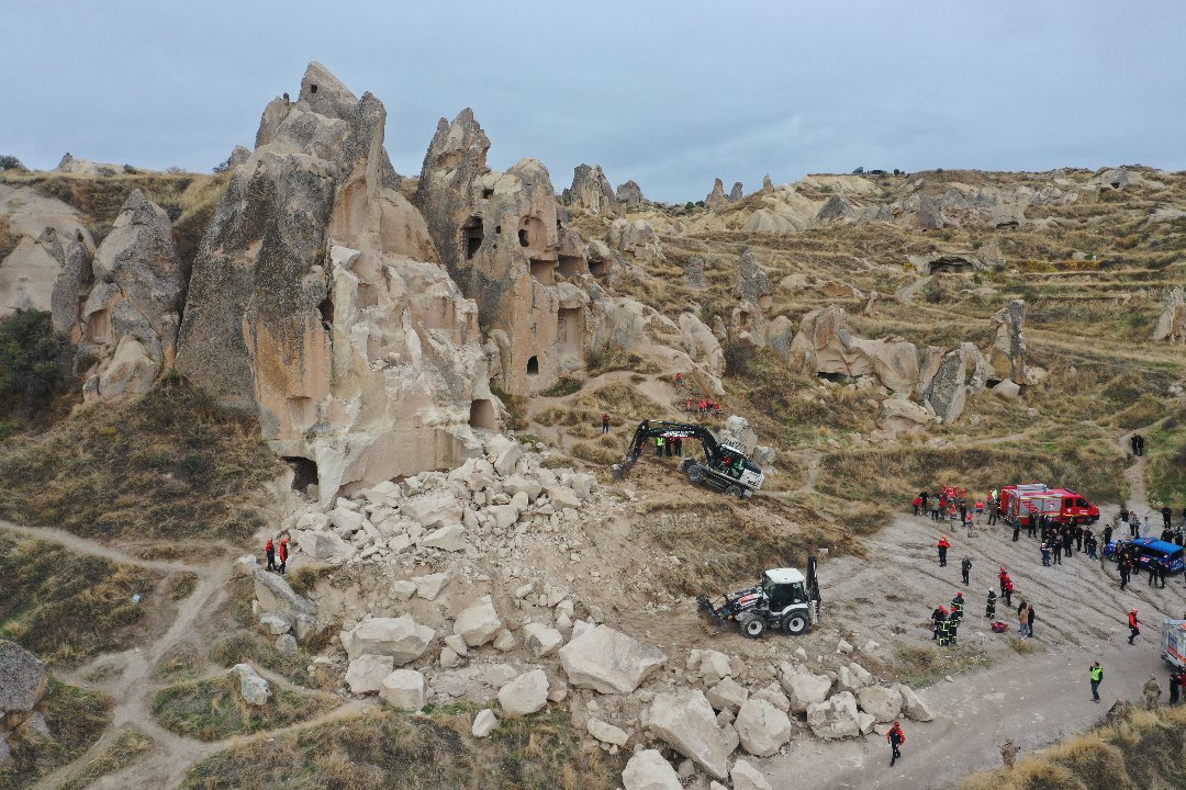 Peribacaları ziyarete kapandı mı, neden çöktü, ölü var mı? Nevşehir Valisi Hüseyin Kök açıkladı!
