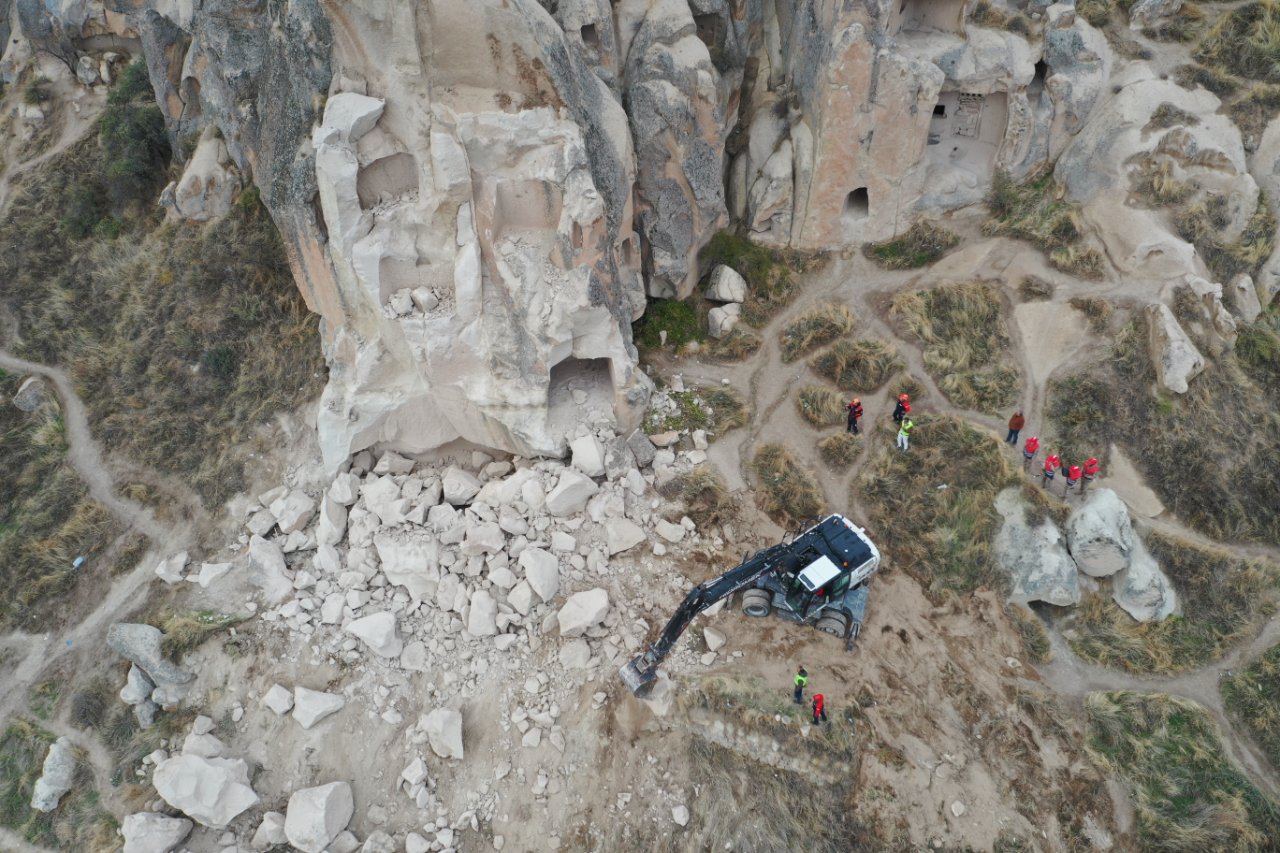Peribacaları ziyarete kapandı mı, neden çöktü, ölü var mı? Nevşehir Valisi Hüseyin Kök açıkladı!