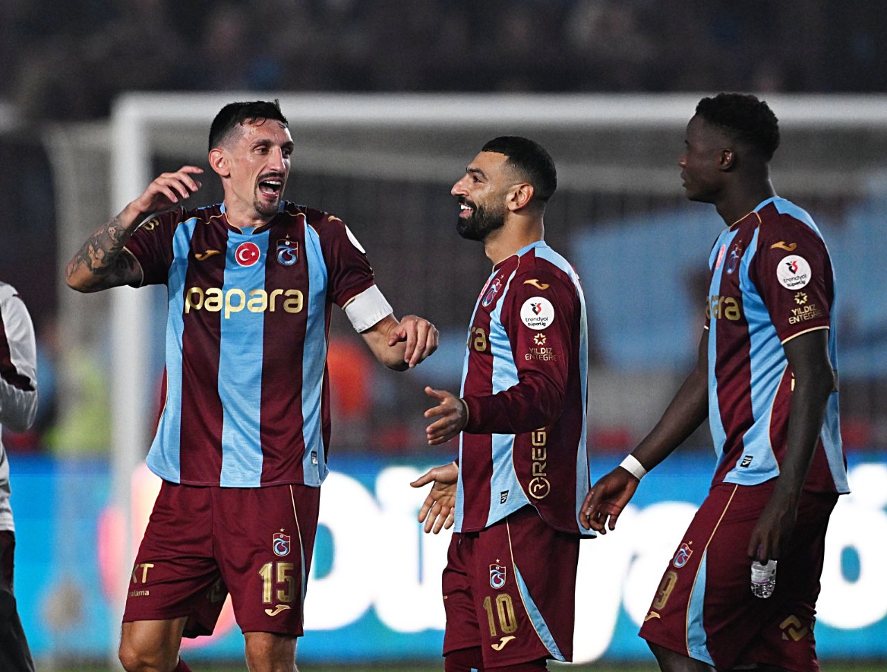 TRabzonspor, Süper Lİg'de 19 puanla 3'üncü sırada yer alıyor.
