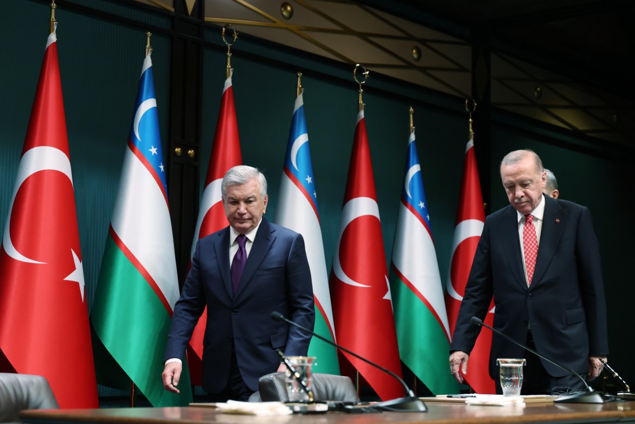 Türkiye ile Özbekistan arasında 5 anlaşma imzalandı! Ticaret ve sosyal güvenlikte yeni dönem