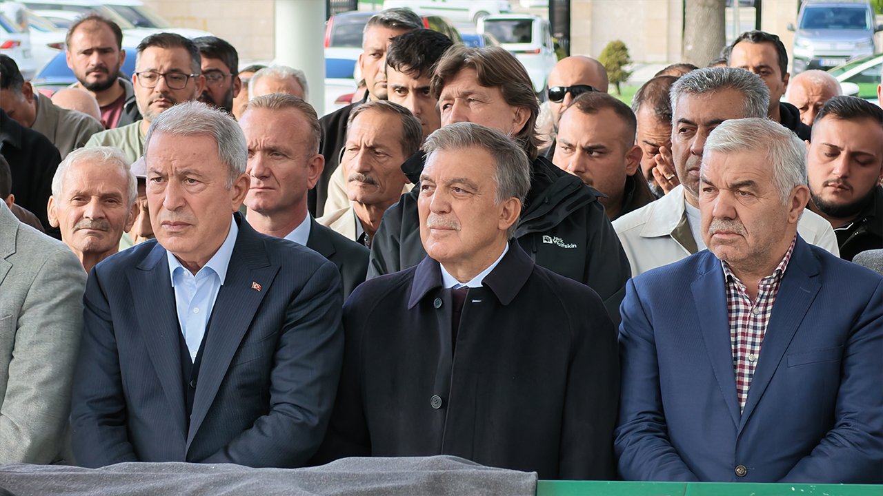 Abdullah Gül’ü Kayseri’ye getiren haber: Acı gününde yalnız bırakmadılar