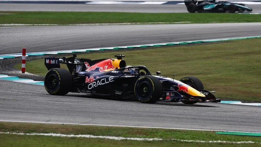 Bahreyn Grand Prix'si, 4 Ekim Pazar günü TSİ 10.00'da yapılacak.