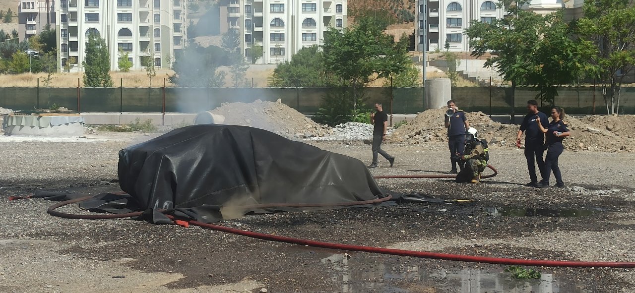 Elektrikli araç yangınlarına yerli çözüm: 30 saniyede alevlerin yayılması engelleniyor