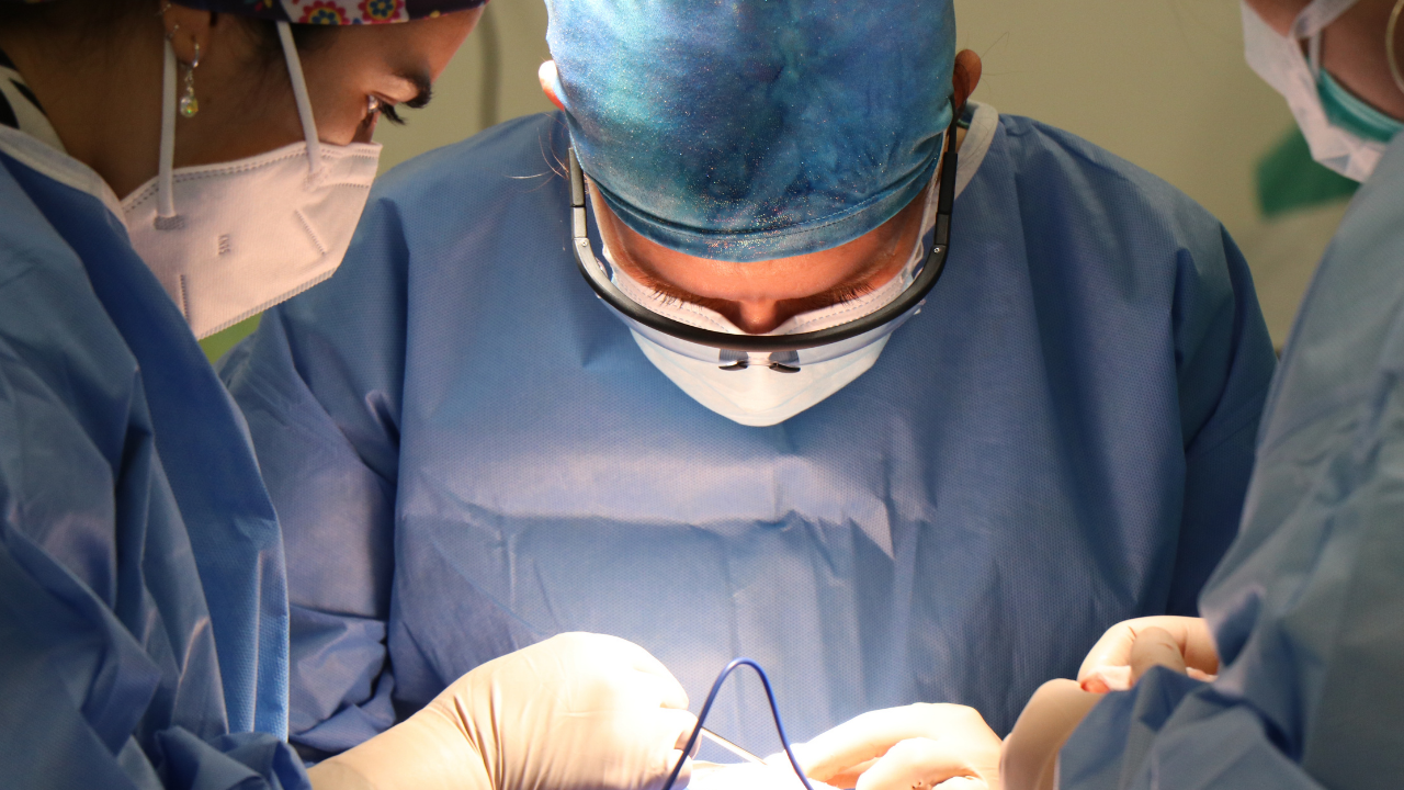 Göz ameliyatı sonrası hayatı karardı! Kapsülü yırtıldı, ikinci operasyon da çare olmadı