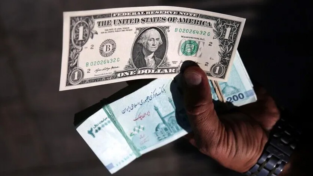 İran’da ekonomik baskı arttı! Dolar tarihi zirveyi gördü