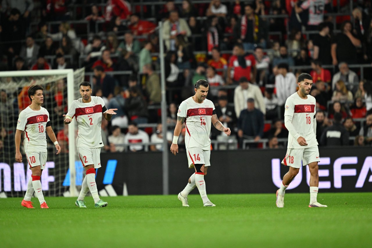 Nihat Kahveci'den Montella'ya olay sözler: Onu bile yapamıyor
