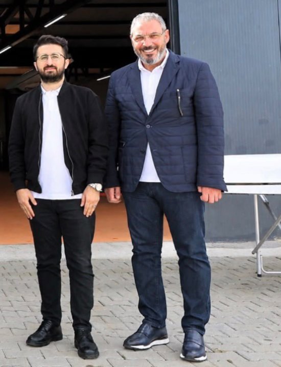 Eğitim gönüllüsü iş adamı Nesim İba'dan kürek sporunda elde ettikleri başarıyı dinledik.