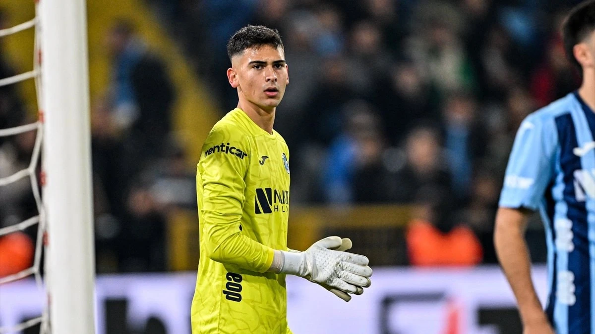 ÖZEL | Eski hocaları, Hull City yolcusu Deniz Dönmezer’i anlattı: Manchester City de izlemişti