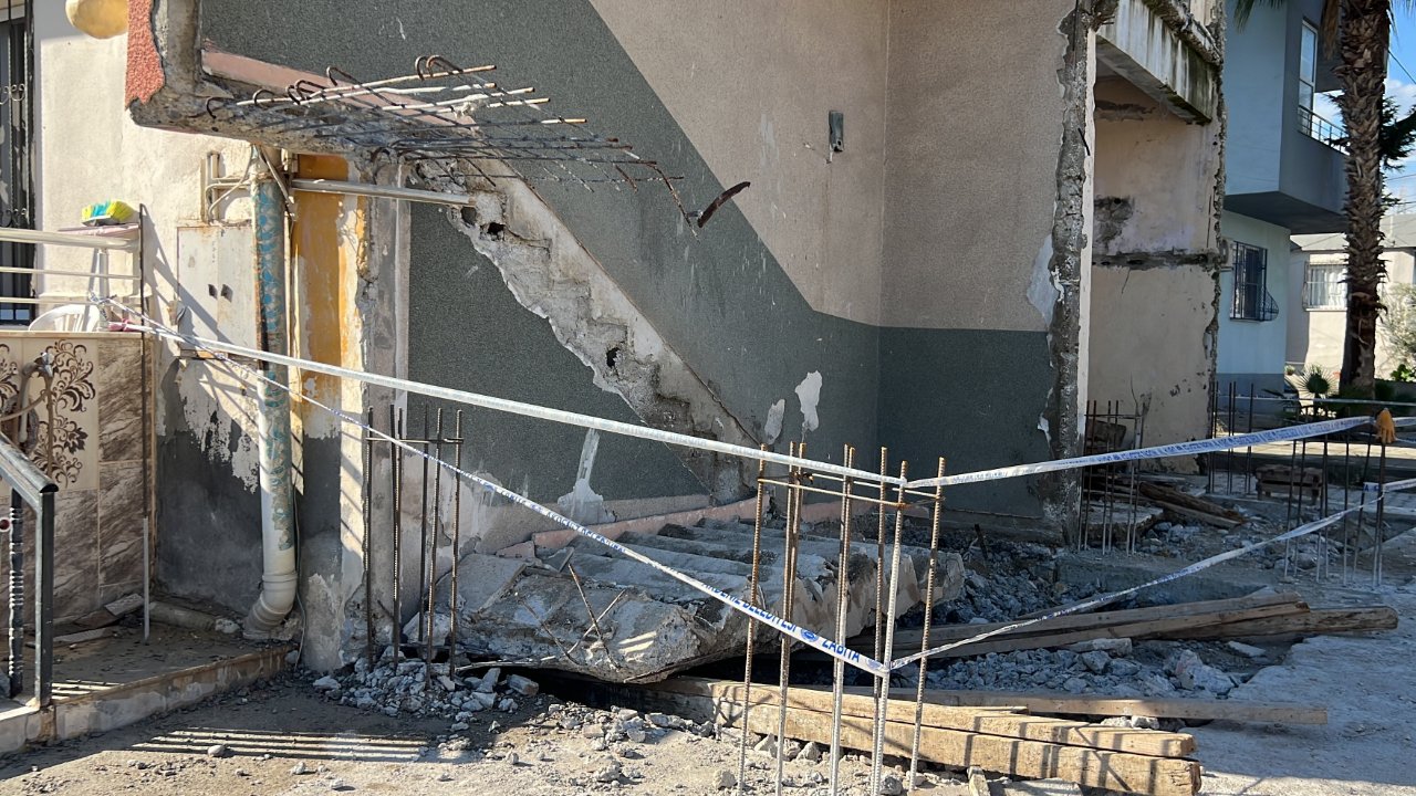 6 Şubat depreminde eşini ve kızını kaybetmişti: Beton altında kalarak can verdi