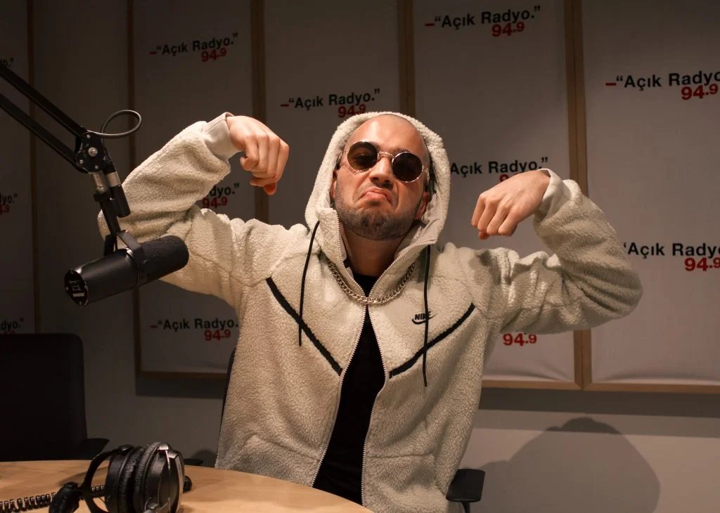 7 yıl önce rekor getiren şarkıda yasa dışı iz! Ünlü rapçi Ben Fero'nun klibinden ‘change oto’ çıktı