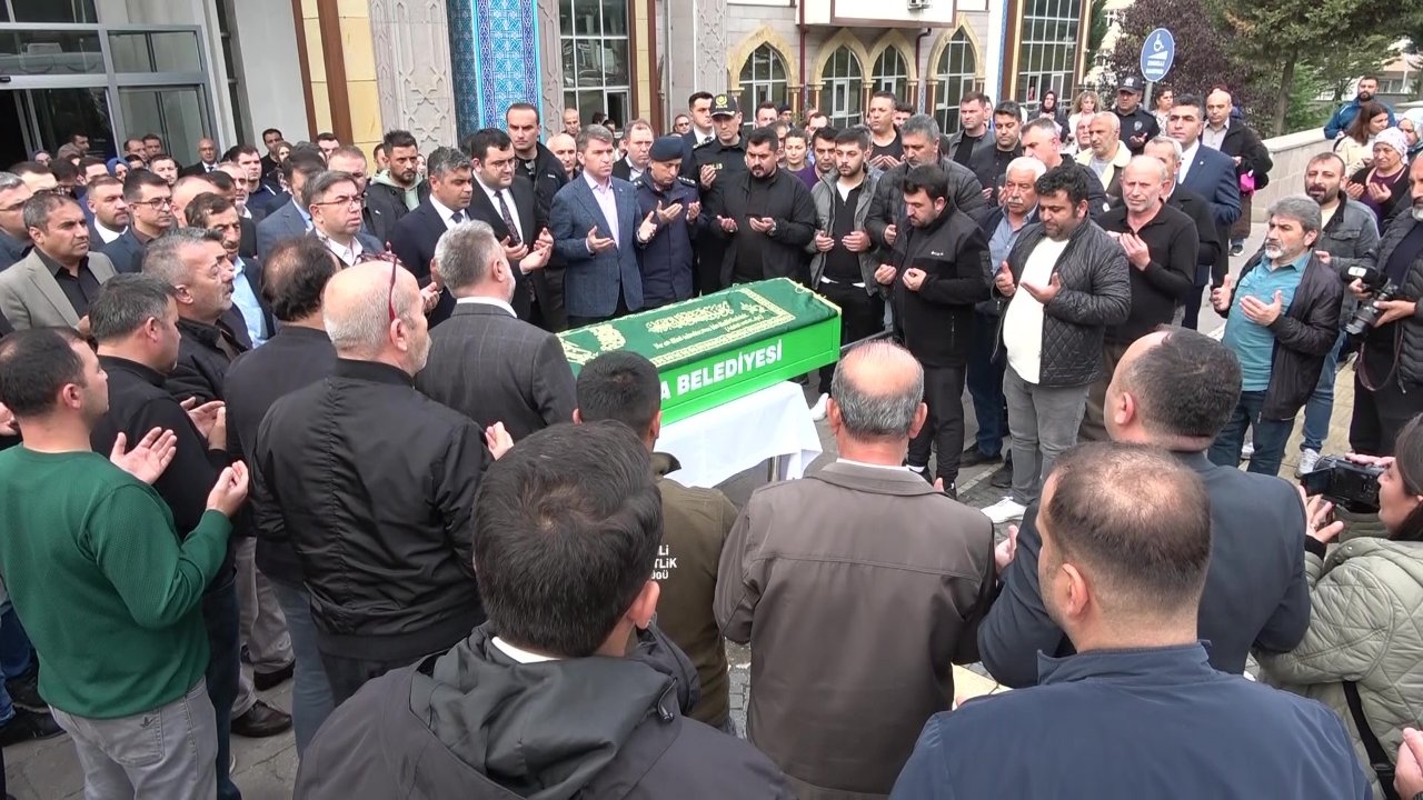 İşe gitmek için bisikletine binmişti! 38 yaşındaki adliye çalışanından acı haber