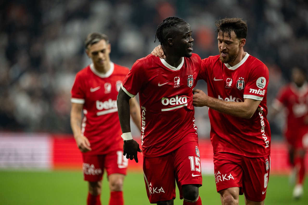 Kartal'ın iki prensi! Olaitan ve Oh son haftalara damga vuruyor