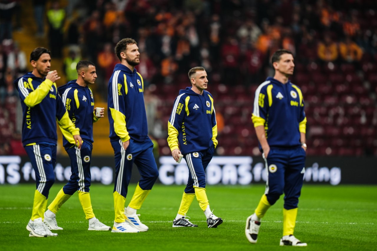 Milli futbolcunun, Fenerbahçe ile 30 Haziran 2029'a kadar sözleşmesi bulunuyor.