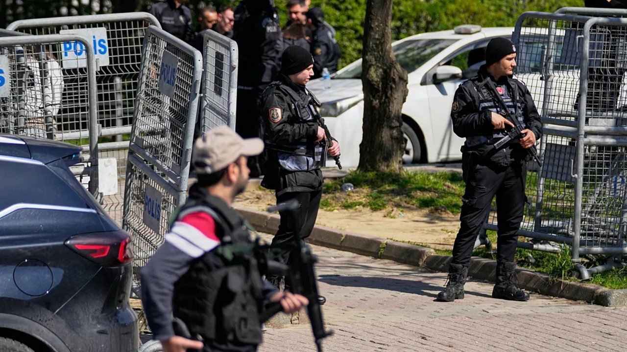 Ortak suç sarmalına girmişler: Belediyeleri aynı yöntemle soymuşlar