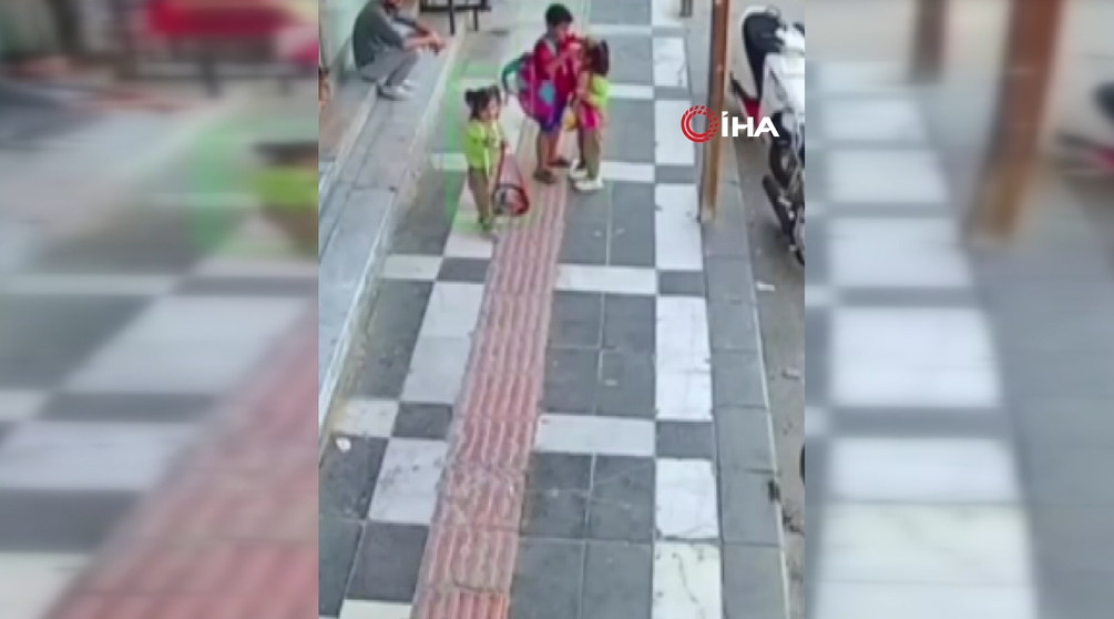 Şanlıurfa'da kalp ısıtan hareket! Kardeşlerine kıyamadı, çantalarını omuzladı