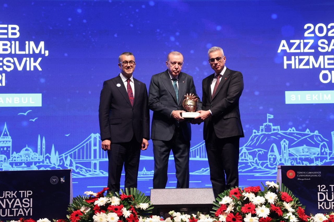 Bakan Memişoğlu: Geleceğin sağlık teknolojilerinde artık Türkiyenin imzası olacak