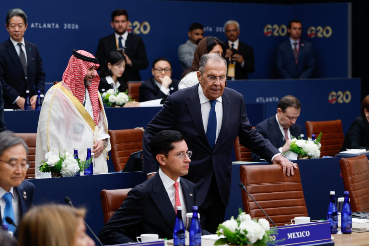 G20'de ‘aile fotoğrafı’ krizi! Avrupalı bakanlar Lavrov'la aynı kareye girmedi