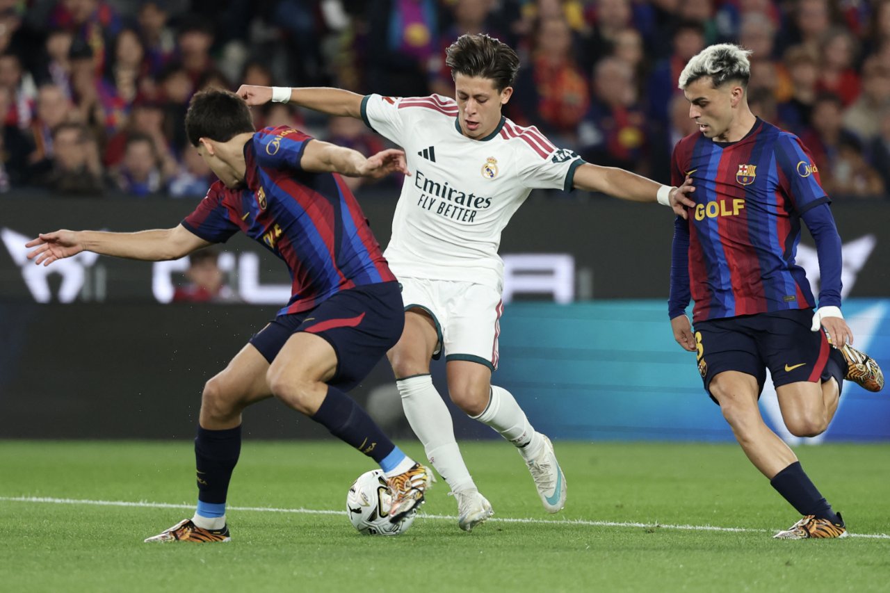 Arda Güler'in güncel piyasa değeri 100 milyon euro olarak gösteriliyor.