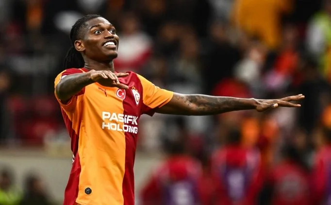 Kaka'dan Rafael Leao sözleri: Milan artık onun takımı değil