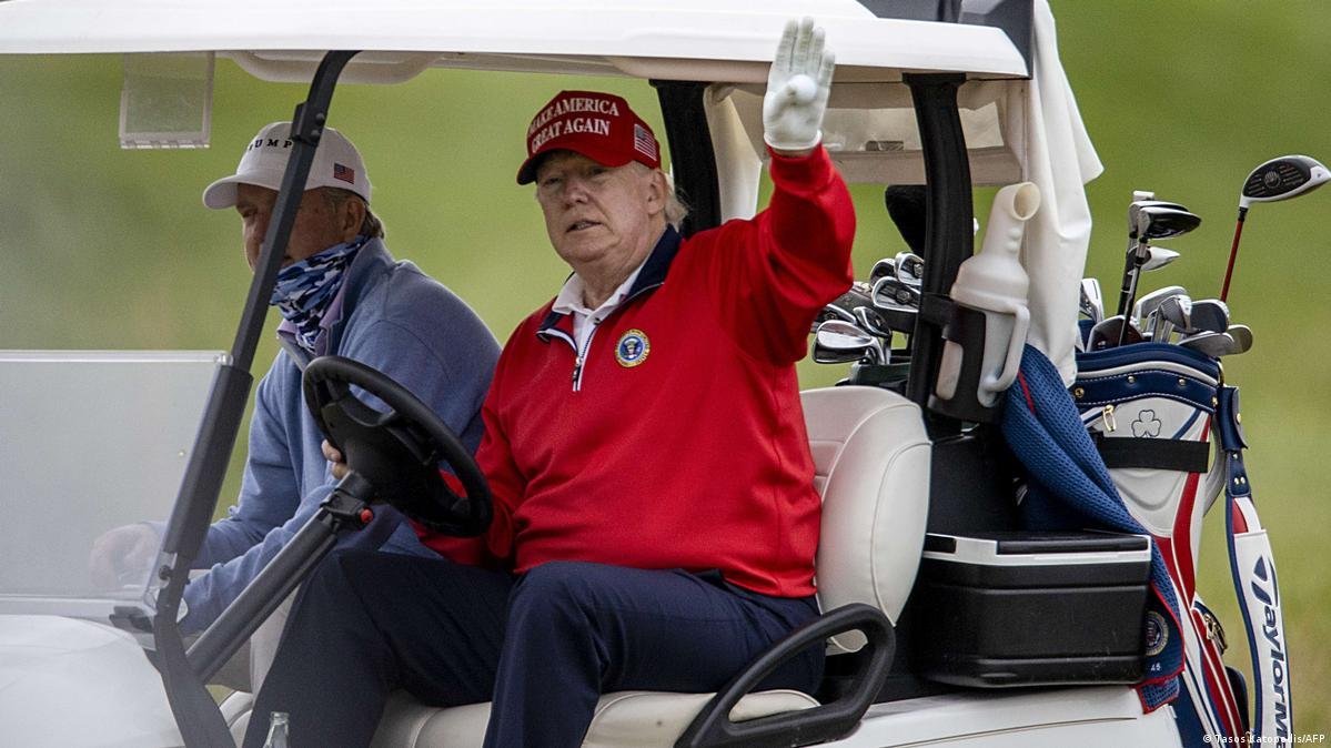Macron Trumpı aradı, hiç beklemediği biriyle konuştu! Golf sahasında ilginç anlar
