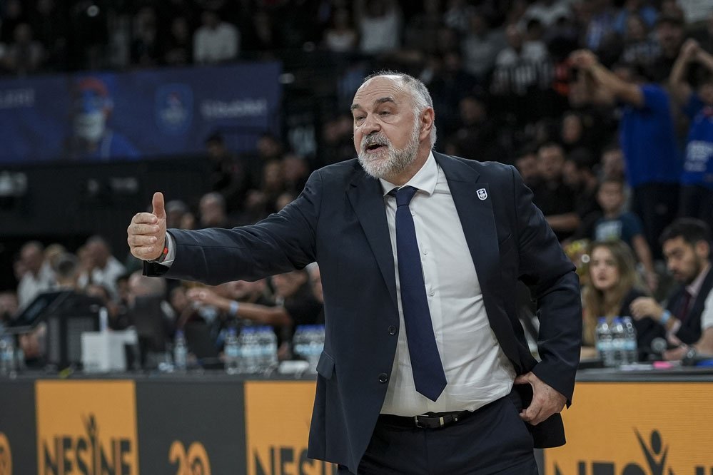 Obradovic'ten Anadolu Efes'e övgü, takımına uyarı