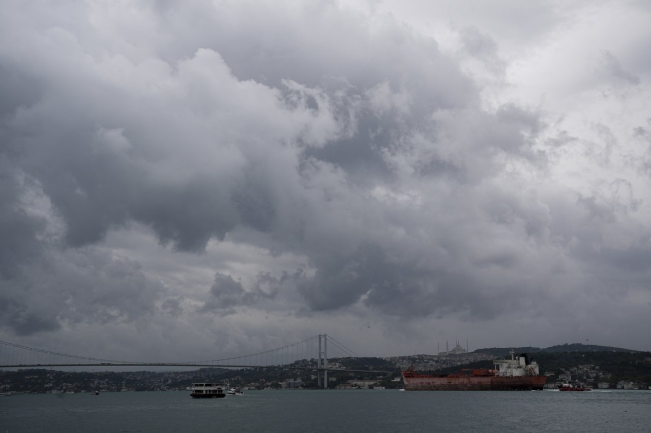 AKOM tarih verdi! İstanbul'da sıcaklık ne zaman yükselecek? 17 derecelerden 25'e çıkacak