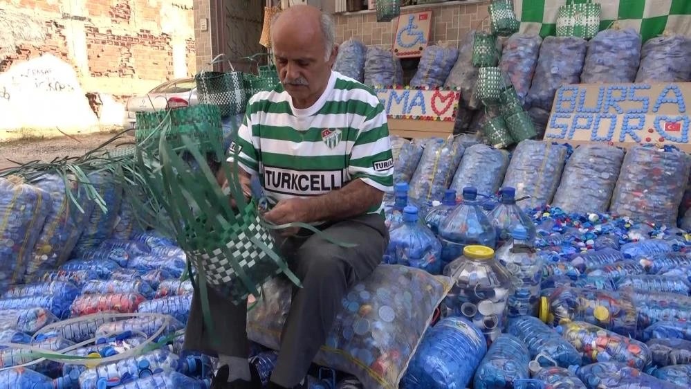Bursaspor için 1 milyon kapak topladı! Şehrin sessiz kahramanı takımı için harekete geçti