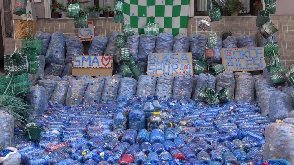 Bursaspor için 1 milyon kapak topladı! Şehrin sessiz kahramanı takımı için harekete geçti