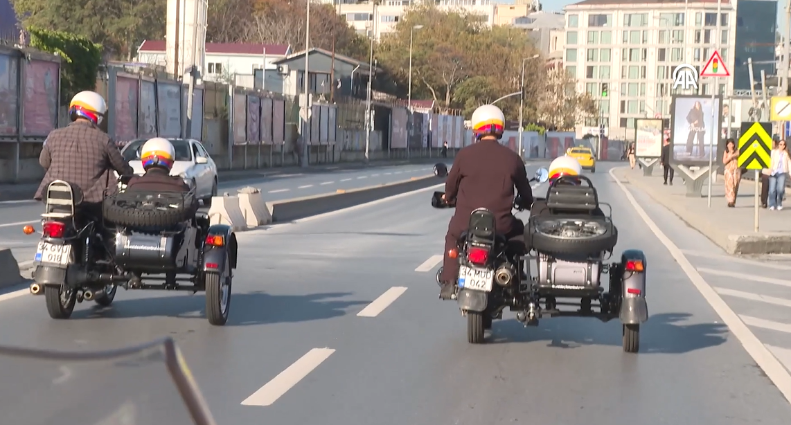 İstanbul'da ilk ve tek! Denenmemiş yeni tur konsepti turistlerin gözdesi, sokakları böyle keşfediyorlar