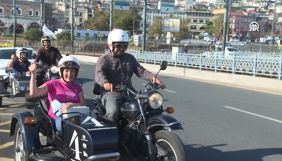 İstanbulda ilk ve tek! Denenmemiş yeni tur konsepti turistlerin gözdesi, sokakları böyle keşfediyorlar