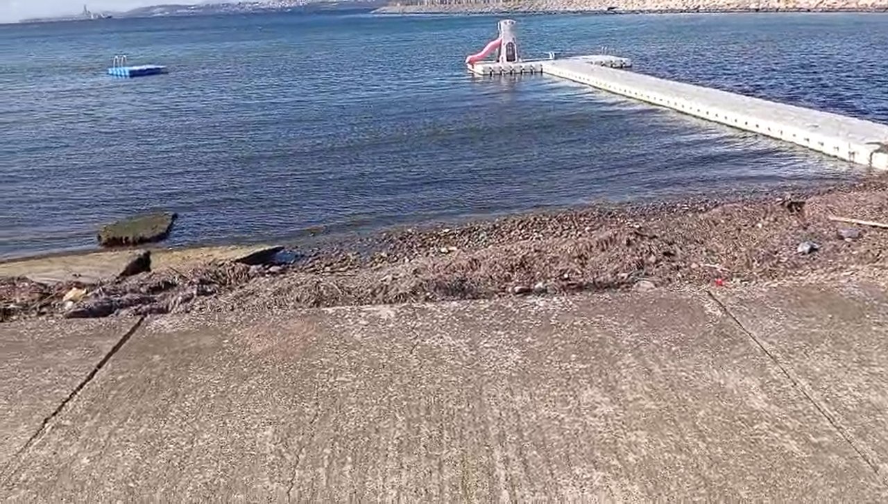 Marmara Denizi'nde kırmızı sıvı paniği! Vatandaş endişeli