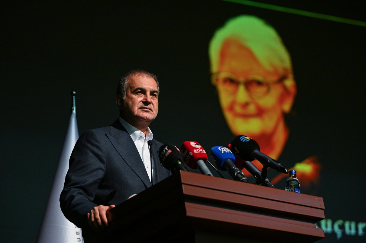 Ömer Çelik, Prof. Dr. Kuçuradi'yi andı: En kıymetli rehberlerden bir tanesi