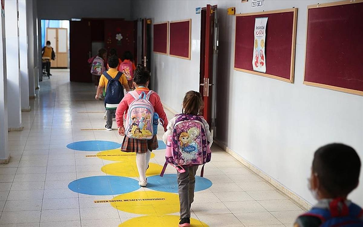 1 haftalık tatil ne zaman, ilk ara tatil ne zaman başlayacak? MEB 2026-2027 tatil takvimi