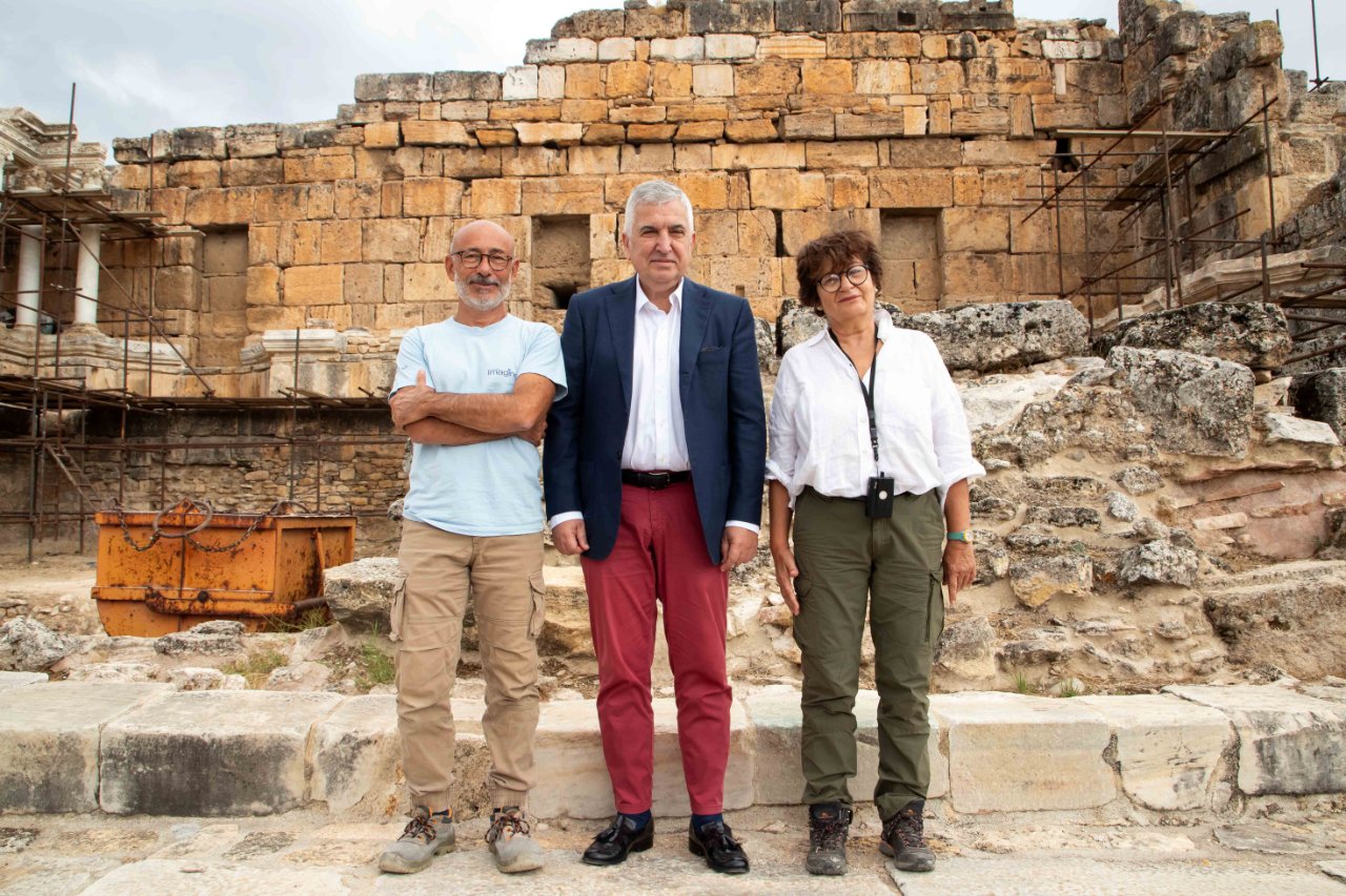 Abidevi Çeşme ayağa kalkıyor! Hierapolis'e açık hava müzesi geliyor