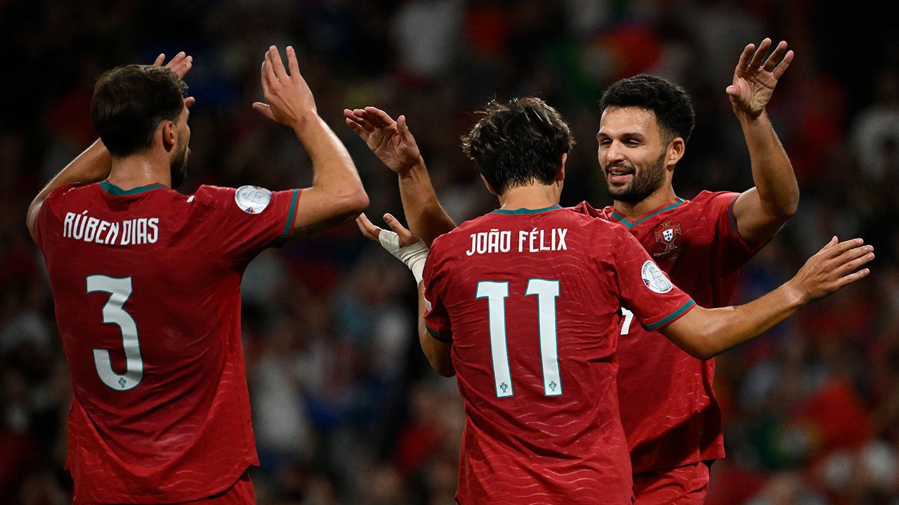 Jorge Jesus'un Portekiz'i 4'te 4 yaptı