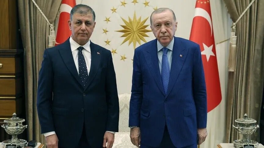 Cemil Tugay AK Parti’ye mi katılıyor? AK Parti’den dikkat çeken 7 Ekim videosu: İzmir Marşı ile duyurdular