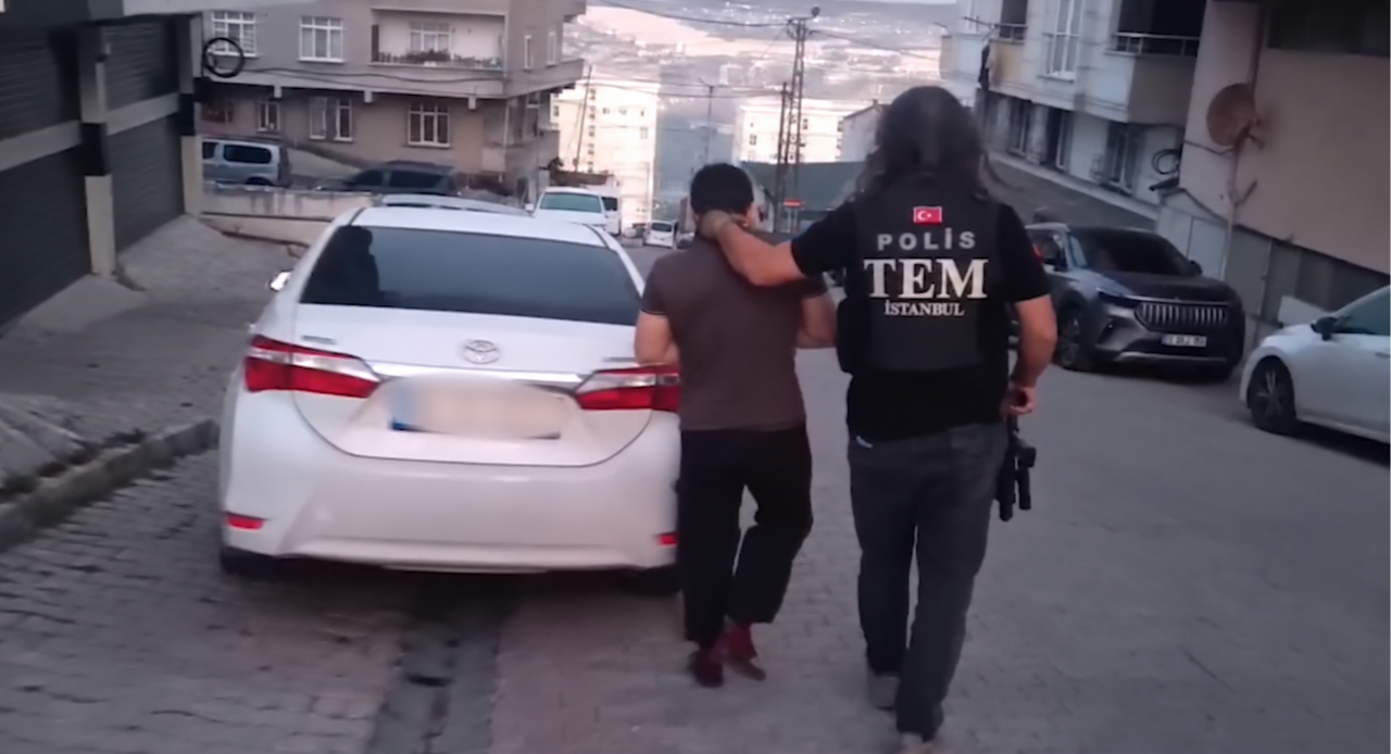 İstanbul'da DEAŞ ve El Kaide'ye operasyon! 14 kişi gözaltına alındı görseli