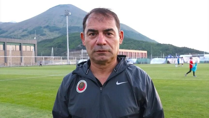 Metin Diyadin, kırmızı-siyahlılarda 2025-2026 sezonunda iki ayrı dönemde teknik direktörlük yapmıştı.