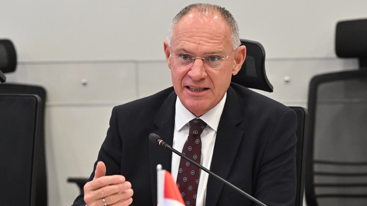 Türkiye-Avusturya masasında gündem 'çeteler'... Bakan Çiftçi yeni tehlikeye dikkat çekti