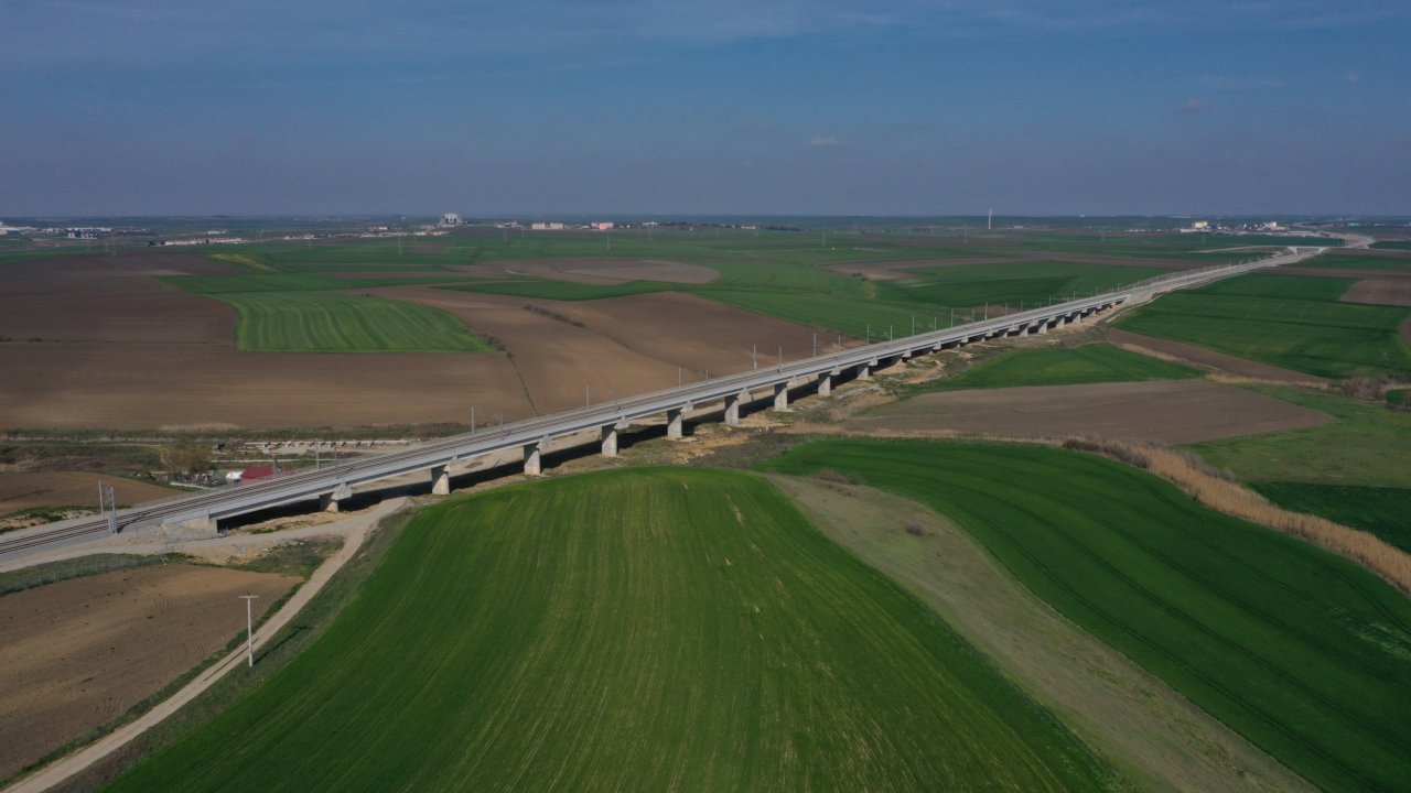 Üç kent daha hızlı tren ağına katılıyor! İstanbul'a sadece 1,5 saatte ulaşılacak