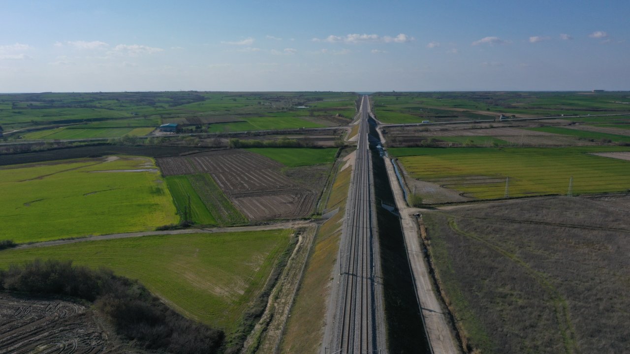 Üç kent daha hızlı tren ağına katılıyor! İstanbul'a sadece 1,5 saatte ulaşılacak